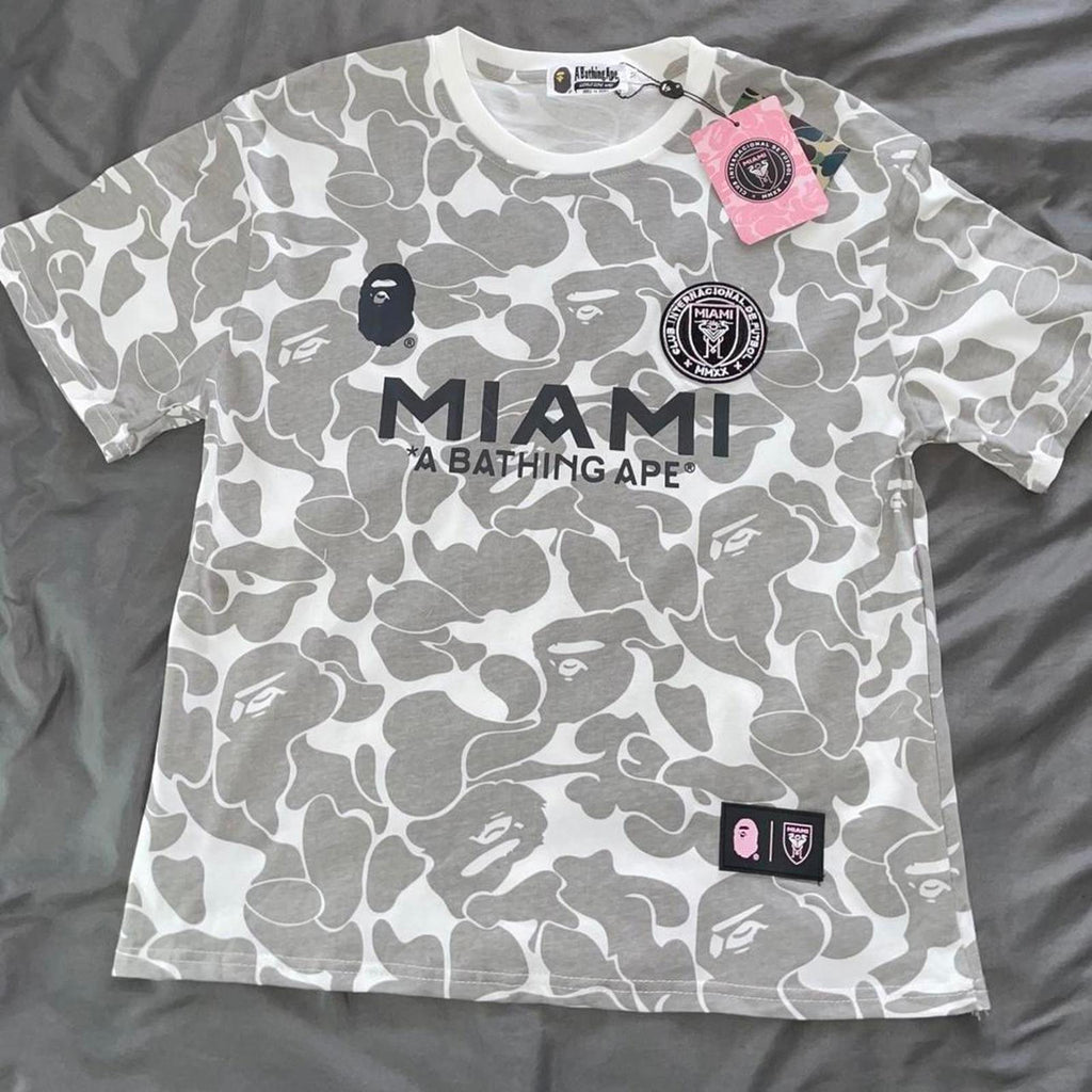 BAPE Men's Grey Tshirt