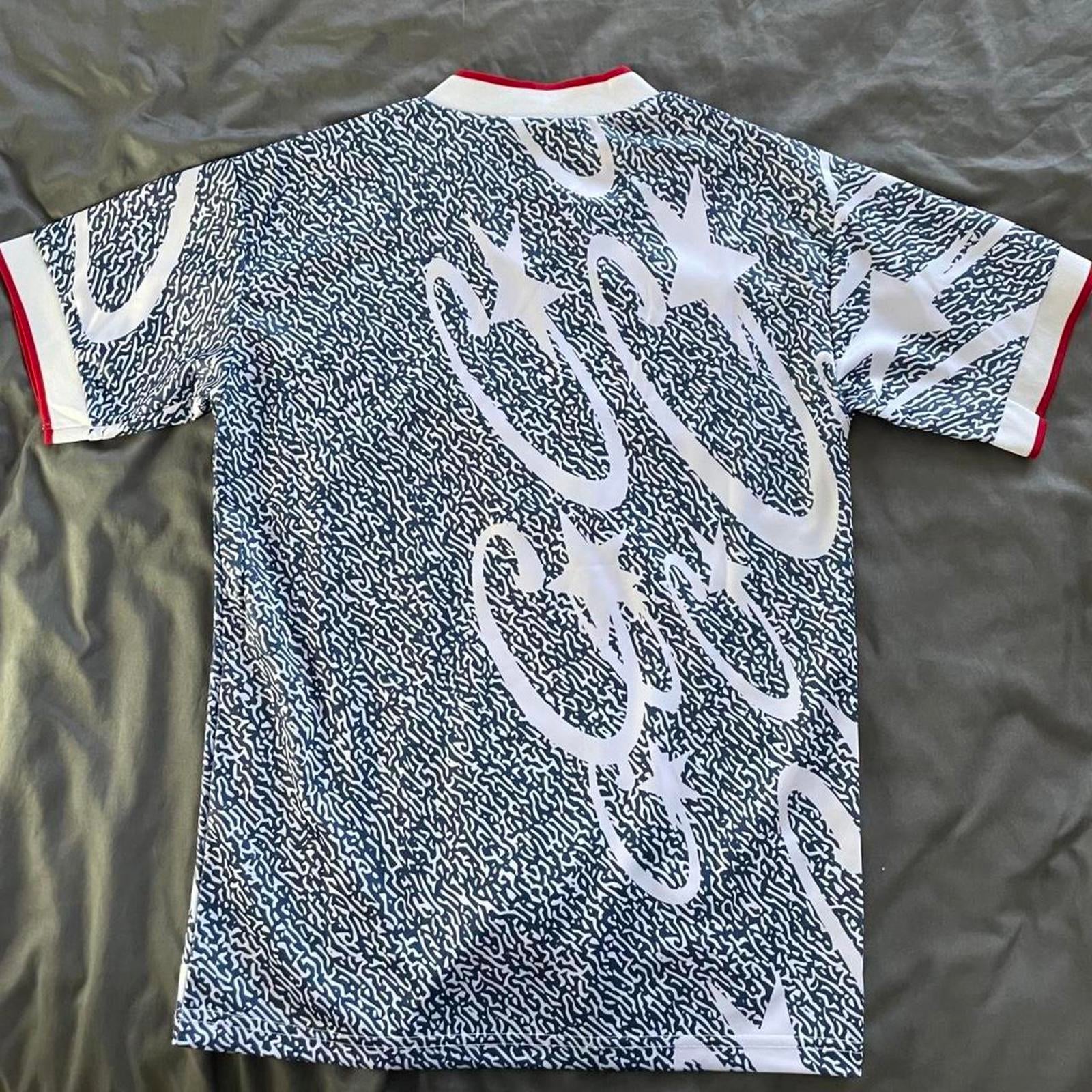 Corteiz Men's White and Multi Tshirt