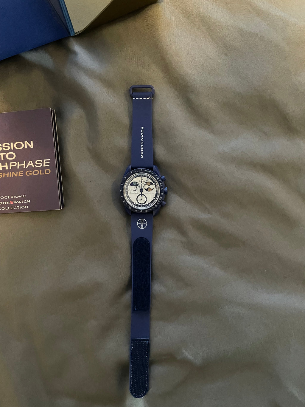 Omega x swatch moonshine gold