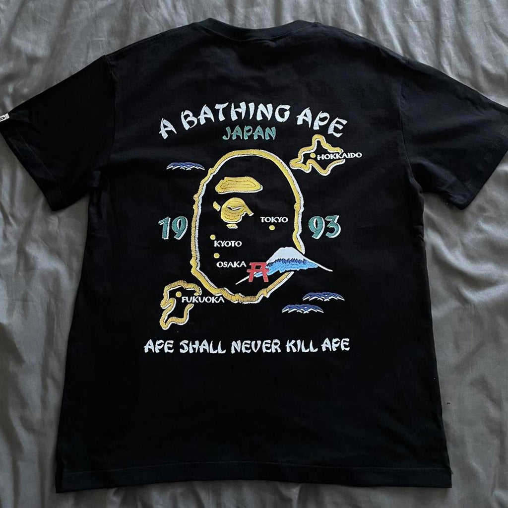 BAPE Men's Black Tshirt