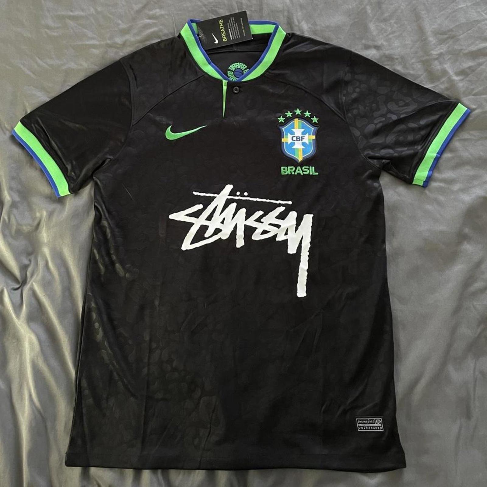 Nike Men's Black and Multi Tshirt