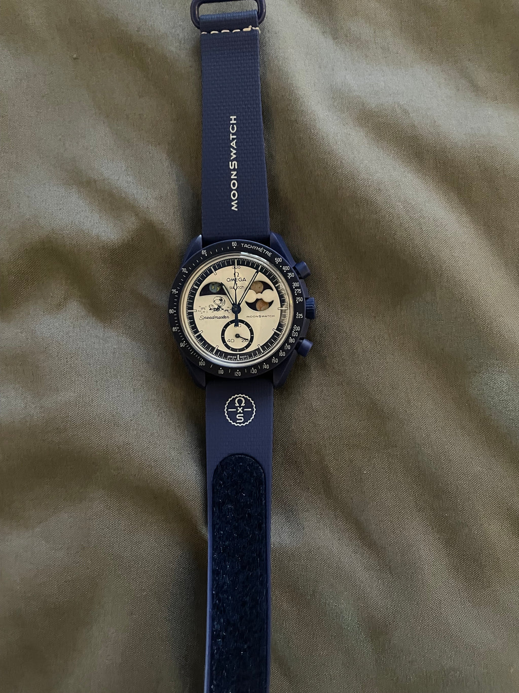 Omega x swatch moonshine gold