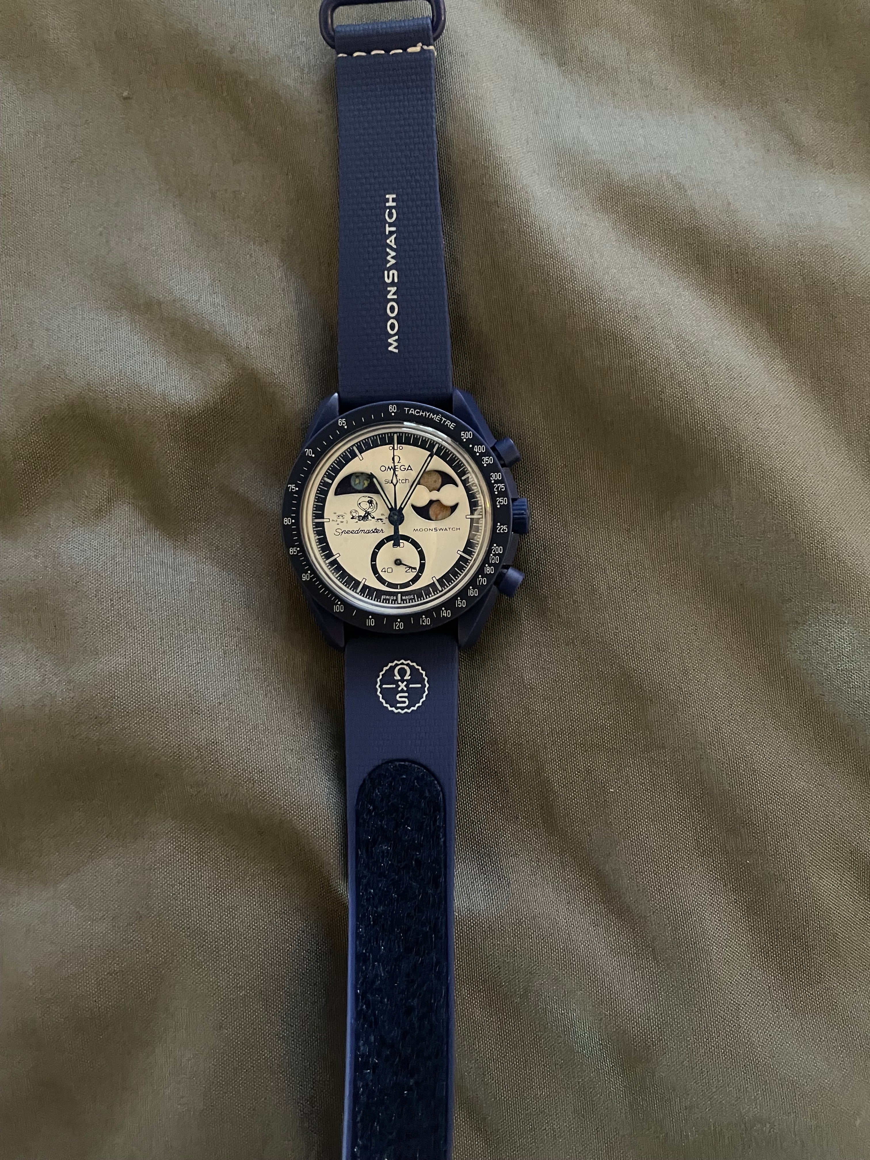 Omega x swatch moonshine gold