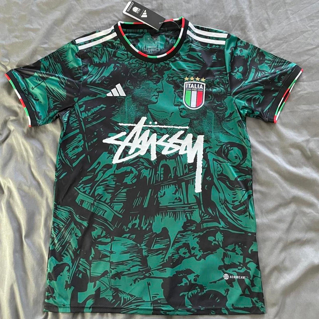Stüssy Men's Green and Multi Tshirt