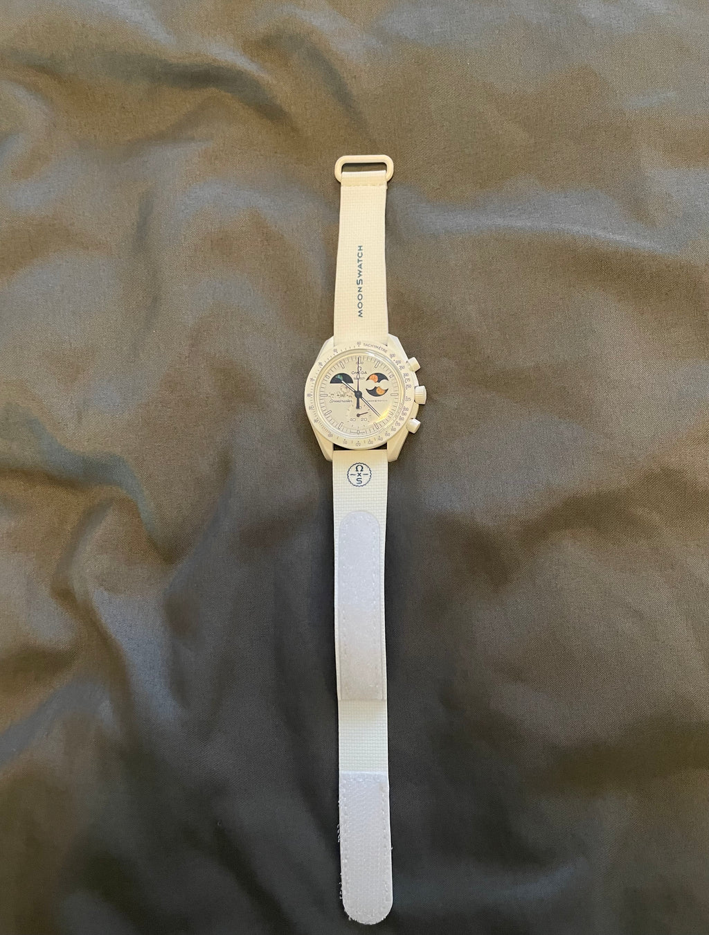 Omega x swatch moonshine gold