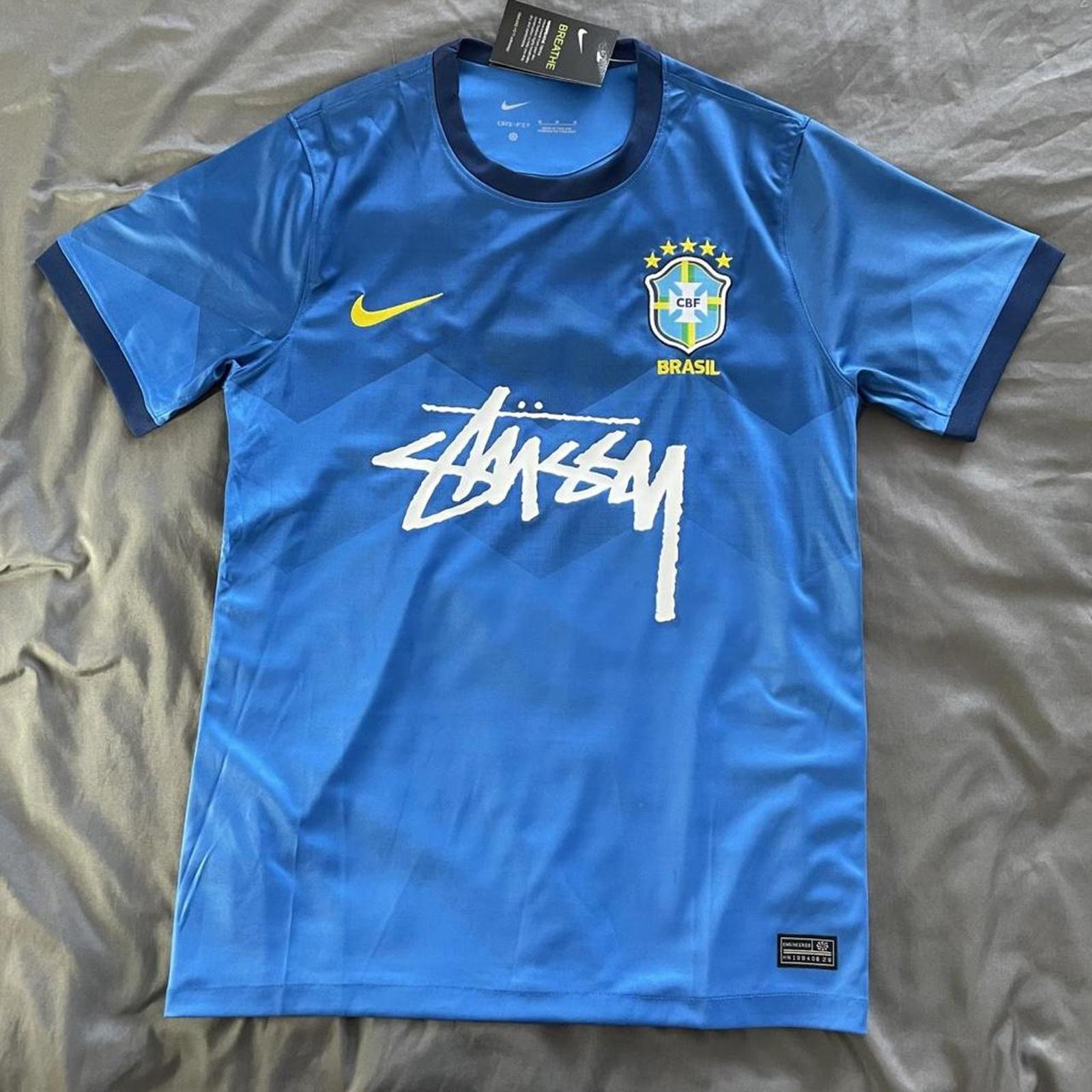 Stüssy Men's Blue Tshirt
