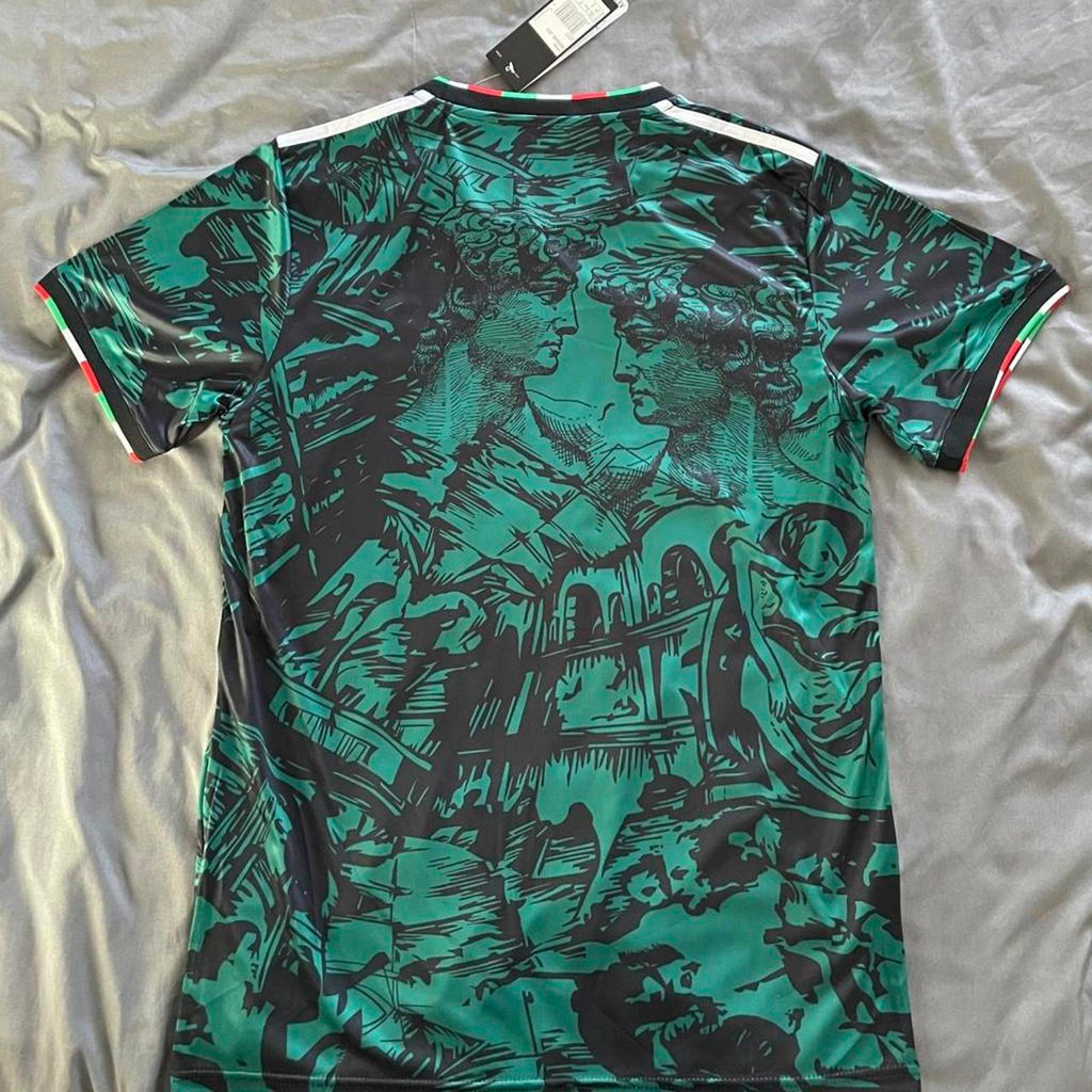 Stüssy Men's Green and Multi Tshirt